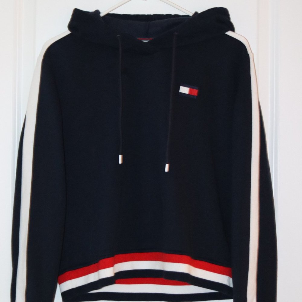 Tommy Hilfiger Denim Navy, Red, & White Cropped Hoodie, Women's Medium